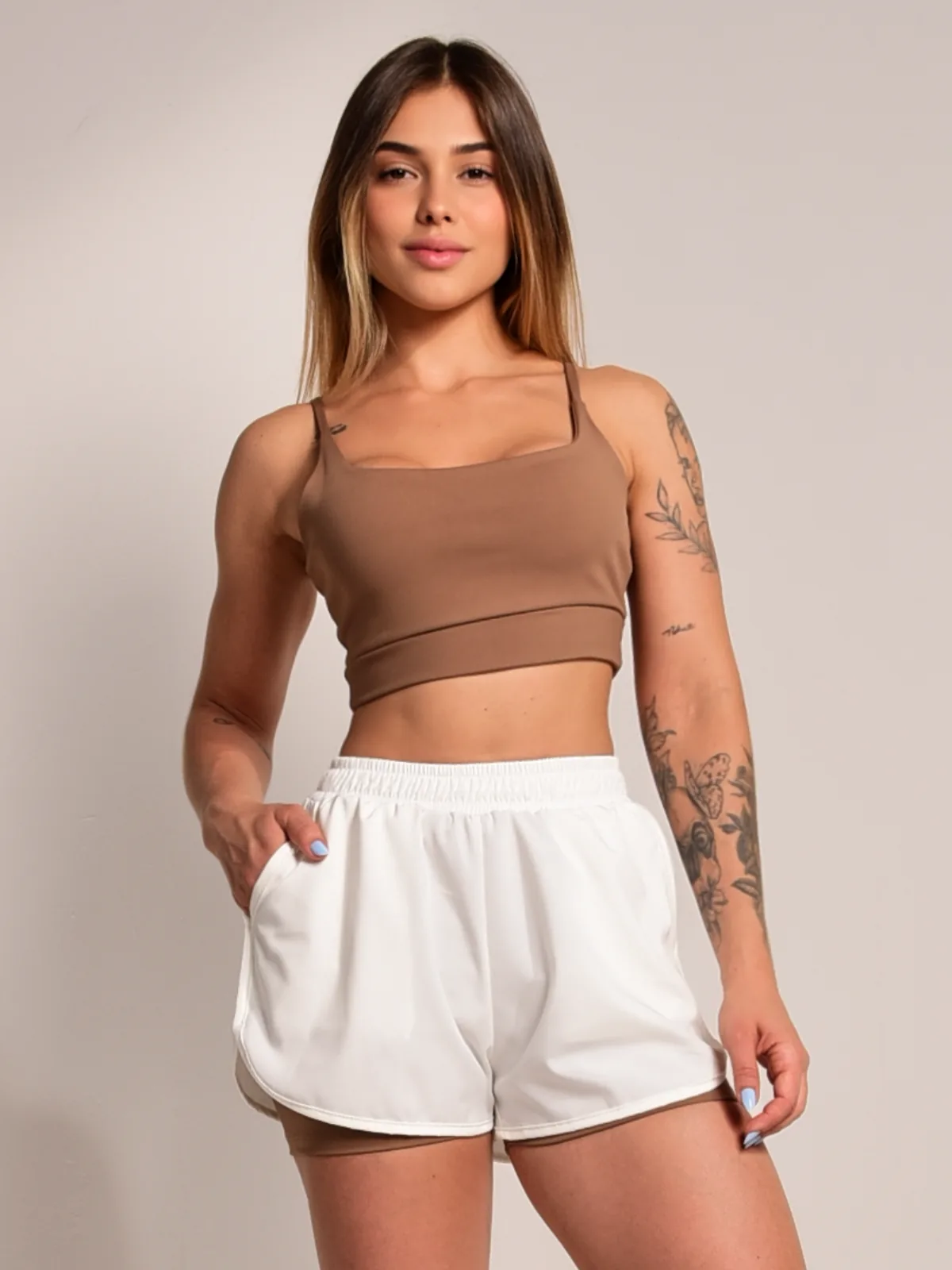 Short Running in Brown & Off-white — photo 1