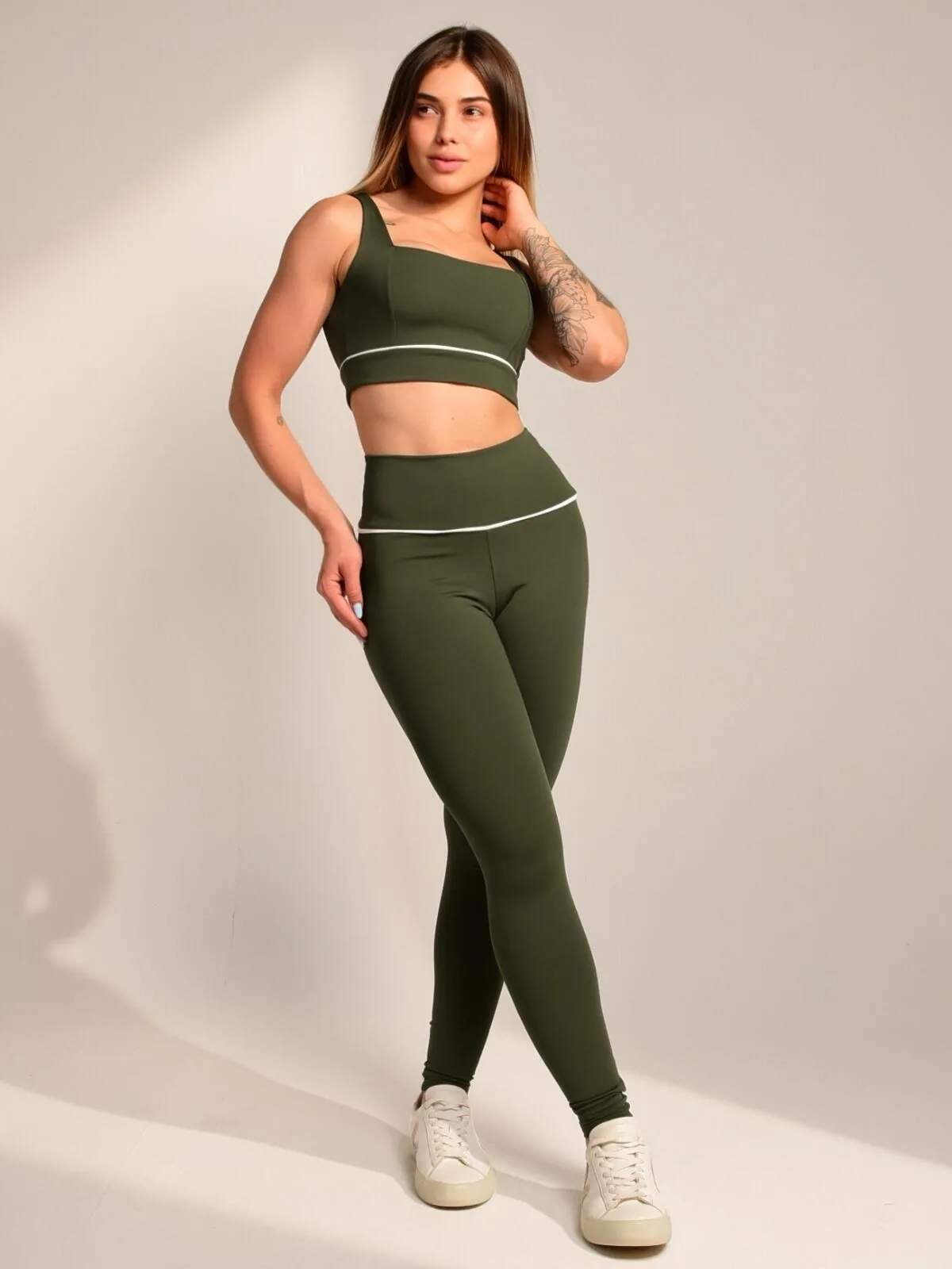 Vivo Infinite na cor Verde Militar — foto 1